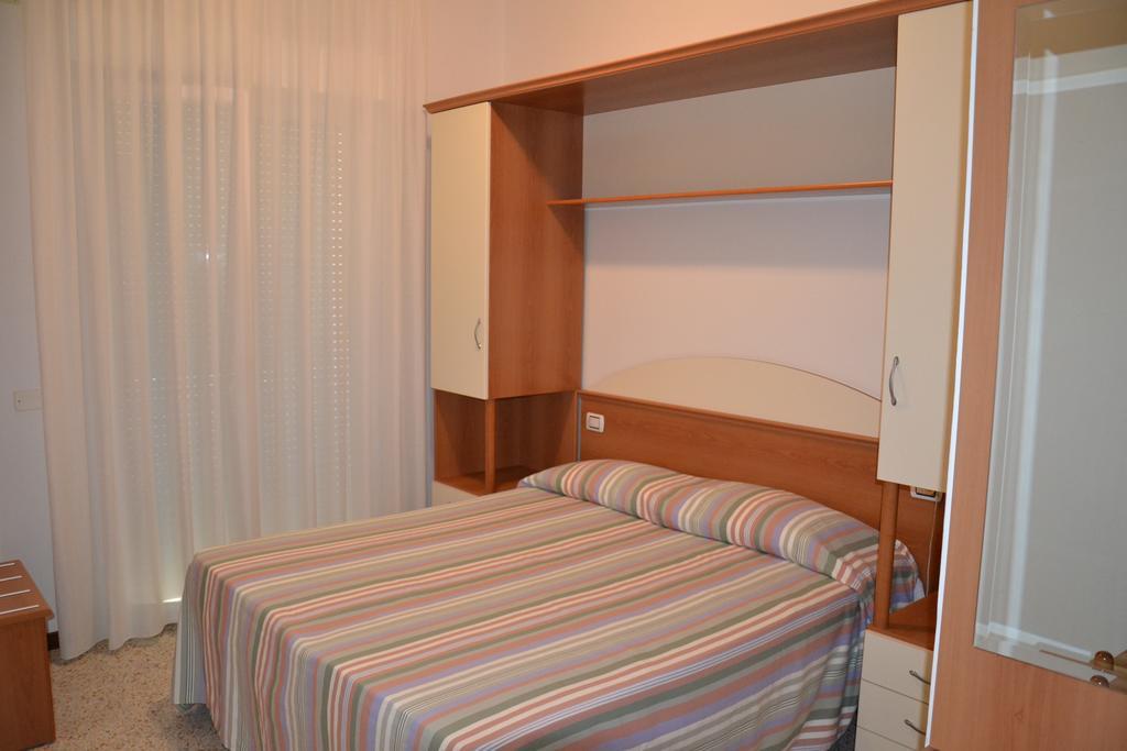 Hotel Ariston Misano Adriatico Quarto foto